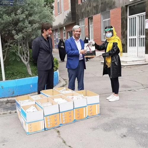 مبارزه با کرونا
